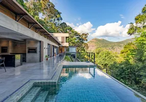 Foto 1 de Casa de Condomínio com 5 Quartos à venda, 450m² em Itaipava, Petrópolis