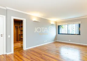 Foto 1 de Apartamento com 3 Quartos para alugar, 195m² em Batel, Curitiba