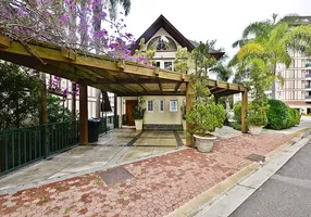 Foto 1 de Casa de Condomínio com 5 Quartos à venda, 500m² em Itaipava, Petrópolis