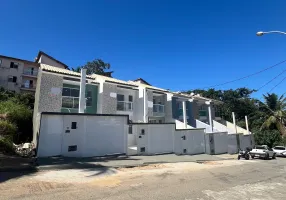 Foto 1 de Casa com 3 Quartos para venda ou aluguel, 106m² em Lagoa, Macaé