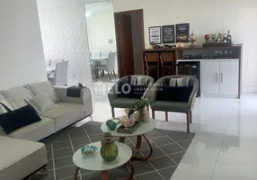 Foto 1 de Apartamento com 3 Quartos à venda, 135m² em Centro, Campos dos Goytacazes