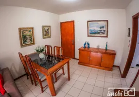 Foto 1 de Apartamento com 2 Quartos à venda, 103m² em Centro, Balneário Camboriú