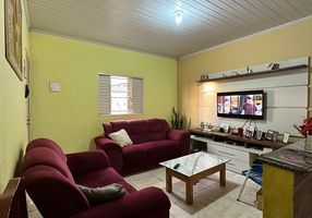 Casas à venda em Camping Clube, Águas Lindas de Goiás - Viva Real