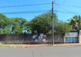 Foto 1 de Lote/Terreno à venda, 258m² em Dona Amélia, Araçatuba