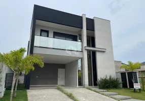 Foto 1 de Casa de Condomínio com 4 Quartos à venda, 286m² em Areias, Camboriú