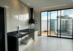 Foto 1 de Casa com 3 Quartos à venda, 190m² em Splendido, Uberlândia