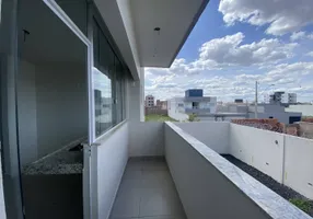 Foto 1 de Apartamento com 2 Quartos à venda, 55m² em Novo Mundo, Uberlândia