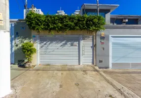 Foto 1 de Casa com 3 Quartos à venda, 168m² em Vila Nova Conceição, São Paulo