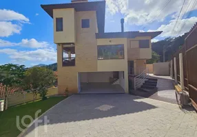 Foto 1 de Casa com 4 Quartos à venda, 302m² em Joao Paulo, Florianópolis