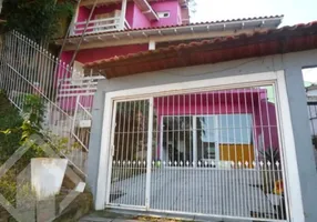 Foto 1 de Casa com 3 Quartos à venda, 300m² em Teresópolis, Porto Alegre