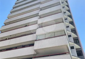 Foto 1 de Apartamento com 3 Quartos à venda, 212m² em Patriolino Ribeiro, Fortaleza