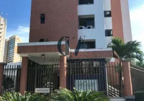 Foto 1 de Apartamento com 3 Quartos à venda, 160m² em Guararapes, Fortaleza