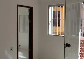Foto 1 de Casa com 3 Quartos para alugar, 60m² em Boca do Rio, Salvador