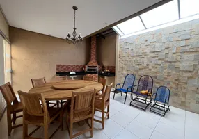 Foto 1 de Casa com 3 Quartos à venda, 173m² em Vila Jayara, Anápolis