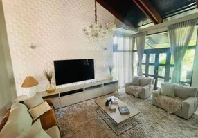 Foto 1 de Casa de Condomínio com 4 Quartos para alugar, 420m² em Jardim Itália, Cuiabá
