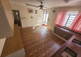 Foto 1 de Casa com 4 Quartos à venda, 450m² em Centro, Pindamonhangaba