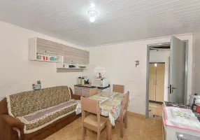 Foto 1 de Casa com 2 Quartos à venda, 50m² em Fazendinha, Curitiba