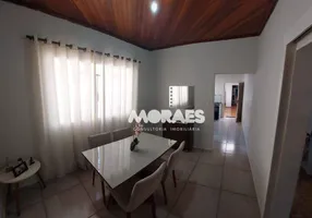 Foto 1 de Casa com 4 Quartos à venda, 200m² em Vila Cardia, Bauru