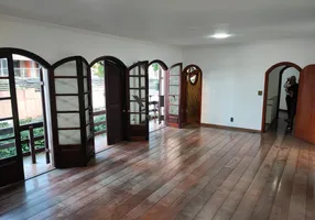 Foto 1 de Casa com 3 Quartos à venda, 183m² em Ponta da Praia, Santos