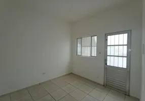 Foto 1 de Casa com 2 Quartos para alugar, 50m² em Vila Maria Alta, São Paulo
