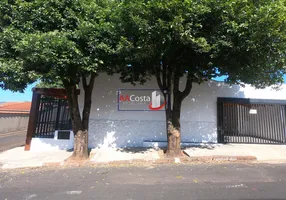 Foto 1 de Casa com 3 Quartos para alugar, 194m² em Centro, Rifaina