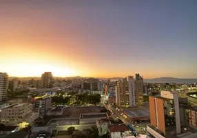 Foto 1 de Cobertura com 3 Quartos à venda, 348m² em Estreito, Florianópolis