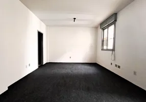 Foto 1 de Apartamento com 1 Quarto à venda, 32m² em Cidade Baixa, Porto Alegre