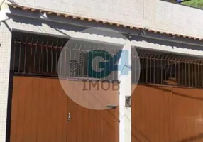 Foto 1 de Casa com 5 Quartos à venda, 240m² em Venda da Cruz, São Gonçalo