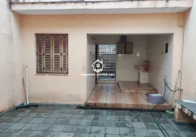 Foto 1 de Sobrado com 3 Quartos à venda, 240m² em Utinga, Santo André