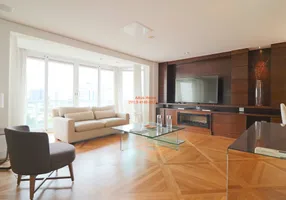 Foto 1 de Apartamento com 2 Quartos à venda, 142m² em Moema, São Paulo