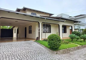 Foto 1 de Casa com 3 Quartos à venda, 220m² em Boa Vista, Joinville