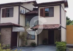 Foto 1 de Casa com 2 Quartos à venda, 70m² em Matapaca, Niterói