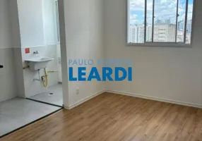 Foto 1 de Apartamento com 2 Quartos à venda, 42m² em Lapa, São Paulo