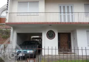 Foto 1 de Casa com 4 Quartos à venda, 275m² em Chácara das Pedras, Porto Alegre