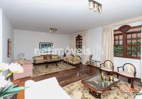 Foto 1 de Casa com 8 Quartos à venda, 913m² em Mangabeiras, Belo Horizonte