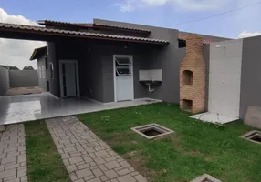 Foto 1 de Casa com 2 Quartos à venda, 81m² em Gereraú, Itaitinga