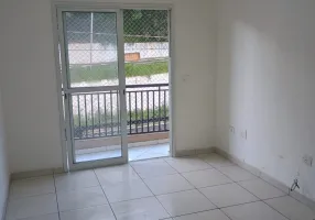 Foto 1 de Apartamento com 3 Quartos para alugar, 75m² em Vila Galvão, Guarulhos