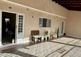 Foto 1 de Casa com 2 Quartos à venda, 220m² em Setor Leste, Brasília