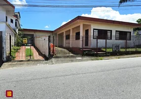 Foto 1 de Casa com 3 Quartos à venda, 263m² em Barreiros, São José