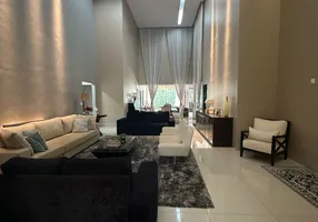 Foto 1 de Casa de Condomínio com 3 Quartos à venda, 328m² em Jardins Paris, Goiânia