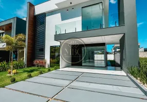 Foto 1 de Casa de Condomínio com 5 Quartos à venda, 330m² em Chapada, Manaus