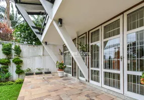 Foto 1 de Casa com 4 Quartos à venda, 240m² em Jardim Leonor, São Paulo