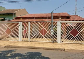 Foto 1 de Casa com 3 Quartos à venda, 268m² em Jardim Califórnia, Cuiabá