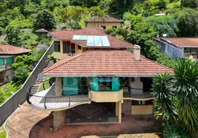 Foto 1 de Casa com 3 Quartos à venda, 300m² em Cascatinha, Nova Friburgo