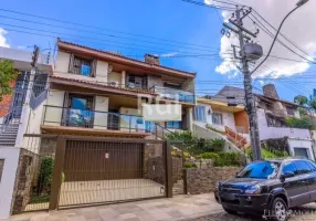 Foto 1 de Casa de Condomínio com 3 Quartos à venda, 261m² em Medianeira, Porto Alegre