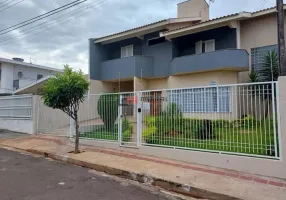 Foto 1 de Sobrado com 3 Quartos à venda, 198m² em San Remo, Londrina