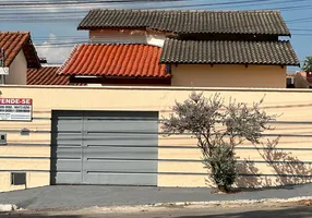 Foto 1 de Casa com 3 Quartos à venda, 110m² em Residencial Eli Forte Extensão, Goiânia