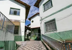 Foto 1 de Casa com 2 Quartos à venda, 70m² em Palmares, Belo Horizonte