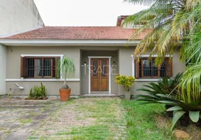 Foto 1 de Casa com 3 Quartos à venda, 150m² em Guarujá, Porto Alegre