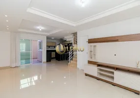 Foto 1 de Casa de Condomínio com 3 Quartos à venda, 176m² em Santo Inácio, Curitiba